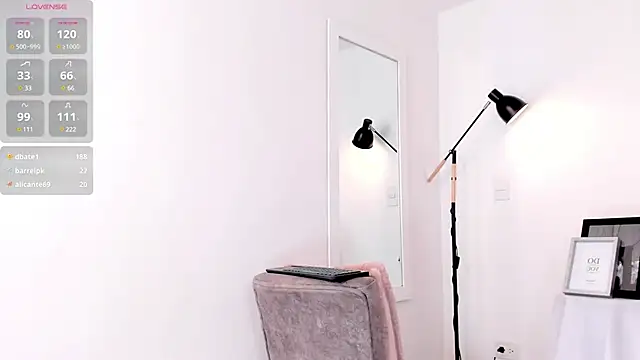 Hannaos online show from 12.14.24