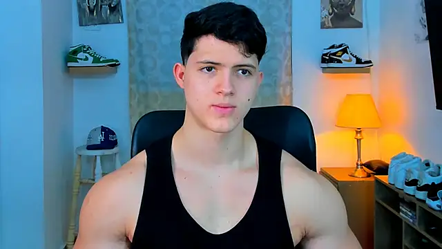 Snapshot of Hazzan_Velez chatting on 12.14.24 Hazzan Velez online show from 12.14.24