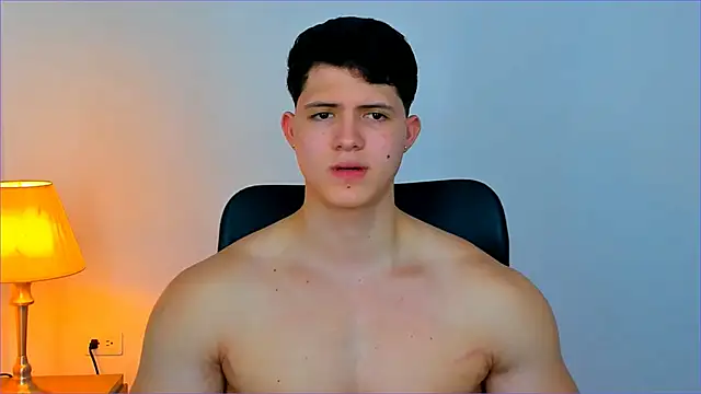 Snapshot of Hazzan_Velez chatting on 02.19.25 Hazzan Velez online show from 02.19.25