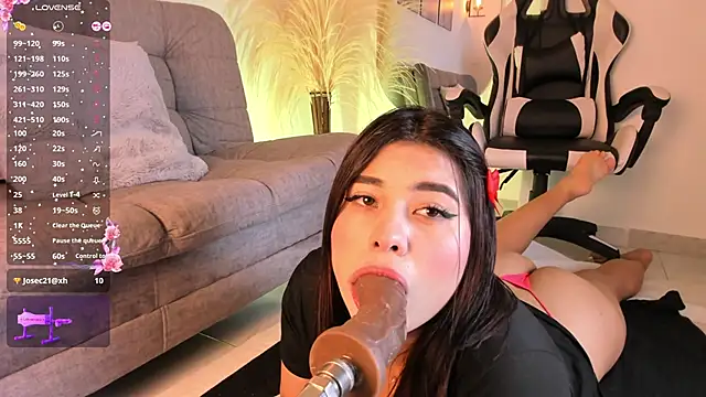 Danna adams01 online show from 03.22.25