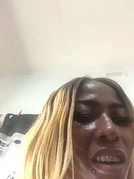 Snapshot of Kylie_Hairy_Bbc chatting on 01.16.25 Kylie Hairy Bbc online show from 01.16.25