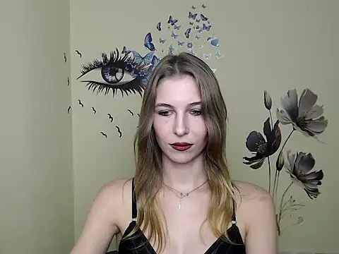 Snapshot of StrangerGi chatting on 12.02.24 StrangerGi online show from 12.02.24