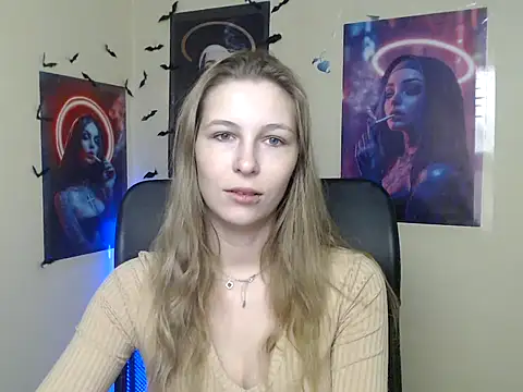 Snapshot of StrangerGi chatting on 05.26.26 StrangerGi online show from 05.26.26