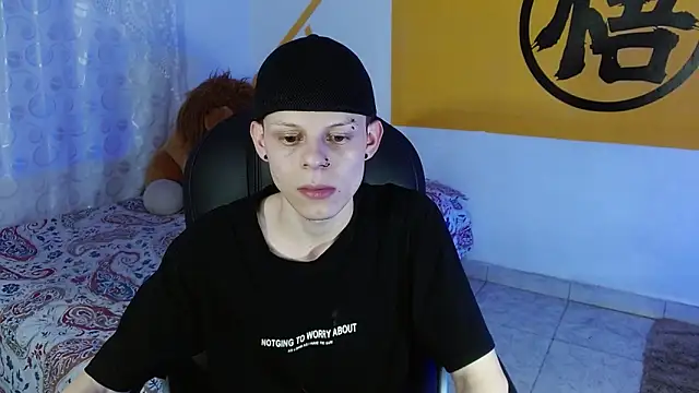 Matthew Boy  online show from 12.12.24