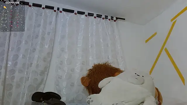 Matthew Boy  online show from 02.18.25