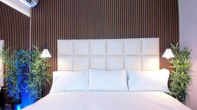 Snapshot of CailynBrowm chatting on 11.09.25 CailynBrowm online show from 11.09.25