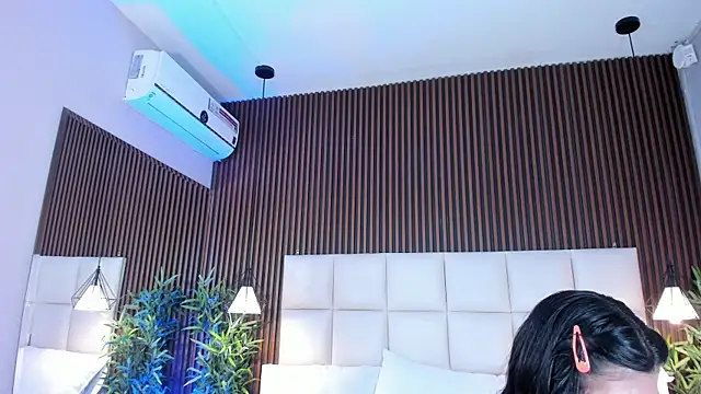 Snapshot of CailynBrowm chatting on 12.02.25 CailynBrowm online show from 12.02.25