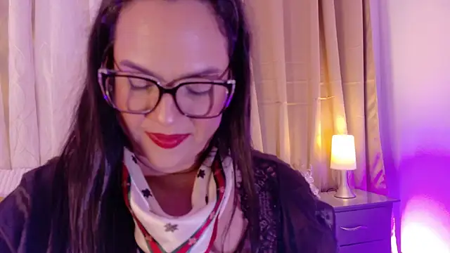 Snapshot of talivega chatting on 05.20.26 talivega online show from 05.20.26