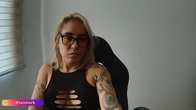 Isis69  online show from 10.31.25