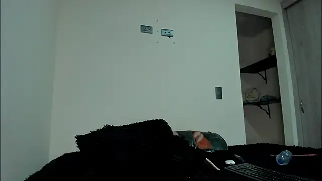 Snapshot of Nina_Fuentes chatting on 02.11.25 Nina Fuentes online show from 02.11.25