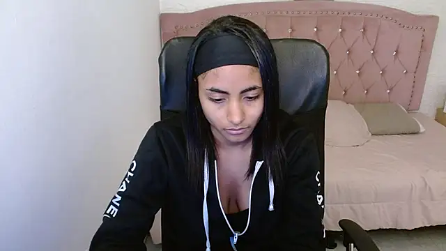 shaneelle online show from 03.05.25