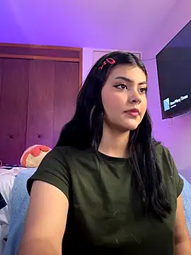 Snapshot of SusyAlvarez chatting on 10.08.25 SusyAlvarez online show from 10.08.25