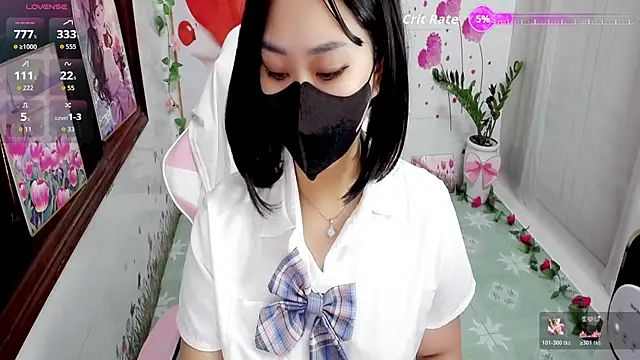 Snapshot of Kae_Jp chatting on 10.22.25 Kae Jp online show from 10.22.25