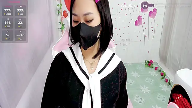 Snapshot of Kae_Jp chatting on 11.21.25 Kae Jp online show from 11.21.25