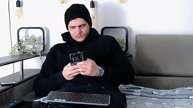 CarterCole online show from 02.23.25