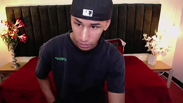 soft attraction online show from 02.10.26