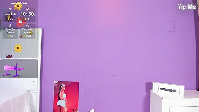 Snapshot of SunnyPage chatting on 02.08.25 SunnyPage online show from 02.08.25