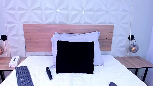 Stacey white  online show from 03.12.26