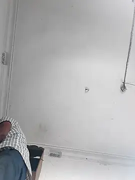 Snapshot of lm12334 chatting on 10.13.25 lm12334 online show from 10.13.25