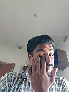 Snapshot of lm12334 chatting on 10.14.25 lm12334 online show from 10.14.25