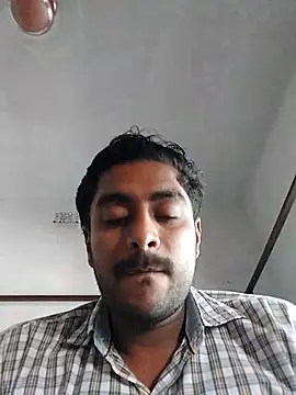 Snapshot of lm12334 chatting on 10.23.25 lm12334 online show from 10.23.25