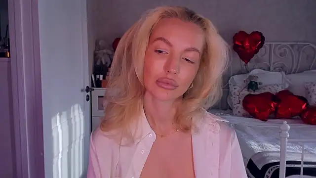 aestetick online show from 02.15.26