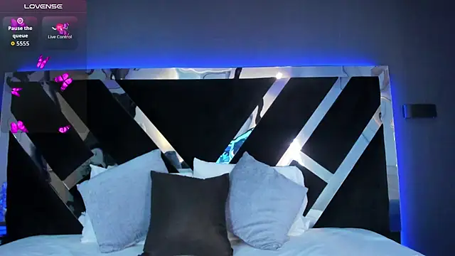 AmmyJones  online show from 03.30.26