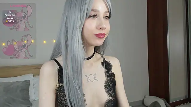 Snapshot of Amelia_Martinz chatting on 02.28.25 Amelia Martinz online show from 02.28.25