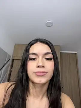 Snapshot of VeronicaCruz_ chatting on 02.23.25 VeronicaCruz  online show from 02.23.25