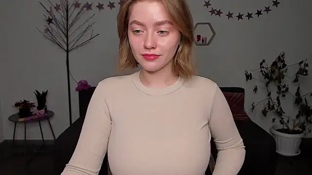 AidaPerry online show from 12.22.24