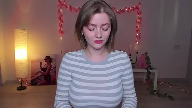 AidaPerry online show from 01.16.25