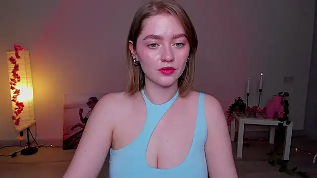 AidaPerry online show from 02.02.25