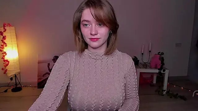 AidaPerry online show from 02.06.25