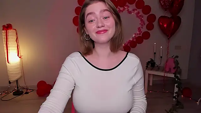 AidaPerry online show from 02.23.25