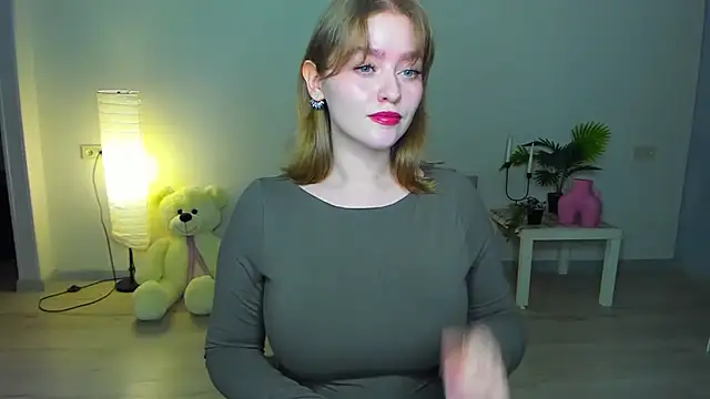 AidaPerry online show from 09.23.25