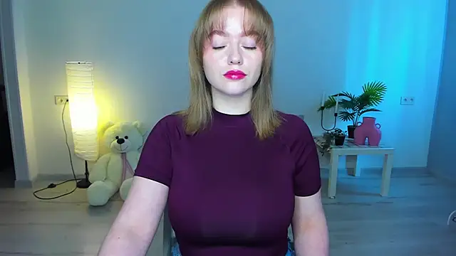 AidaPerry online show from 09.27.25