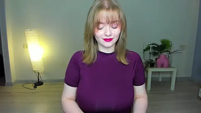 AidaPerry online show from 10.14.25