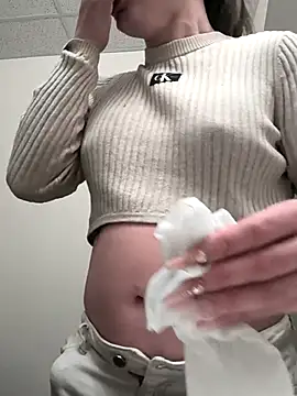 ImCarolinaCutiexxx online show from 10.10.25