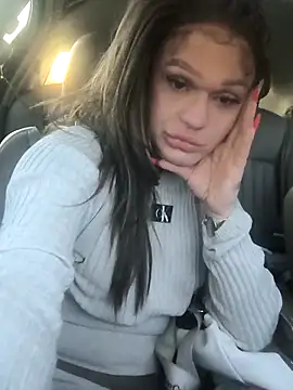 ImCarolinaCutiexxx online show from 10.24.25