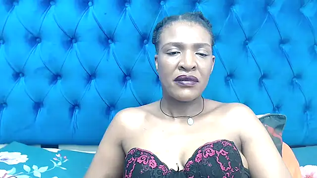 Snapshot of SpicyQueenxxxx chatting on 04.12.26 SpicyQueenxxxx online show from 04.12.26