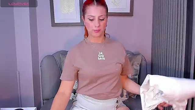 Snapshot of Nahiajhonson_ chatting on 02.19.25 Nahiajhonson online show from 02.19.25
