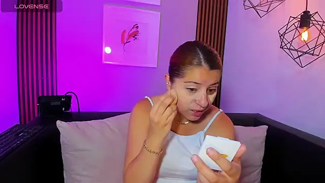 Nahiajhonson  online show from 03.23.26