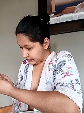 Snapshot of SamaraJay1 chatting on 04.23.26 SamaraJay1 online show from 04.23.26