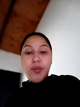 Snapshot of SamaraJay1 chatting on 04.25.26 SamaraJay1 online show from 04.25.26