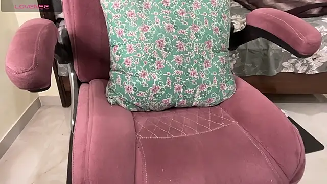 Dazzling  ira online show from 04.20.26