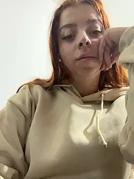 Snapshot of Cloew_Marz chatting on 03.07.25 Cloew Marz online show from 03.07.25