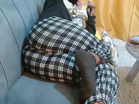 leslysexygirl online show from 11.17.25