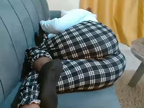 leslysexygirl online show from 11.24.25