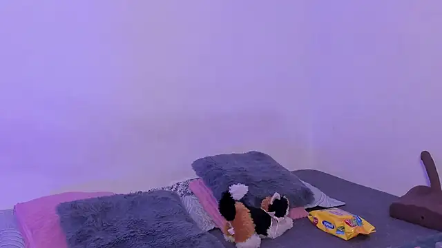 crystalvazquez online show from 11.16.25