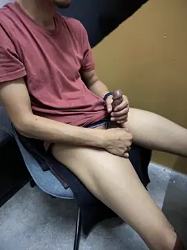 Snapshot of zeck80 chatting on 03.14.25 zeck80 online show from 03.14.25